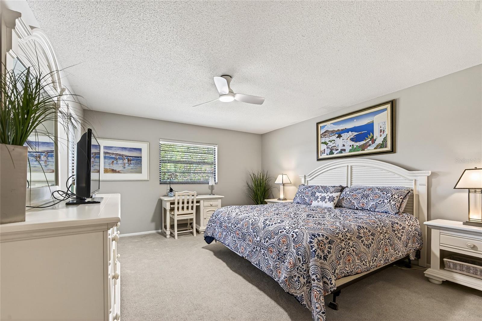 MISSION LAKES - Residential