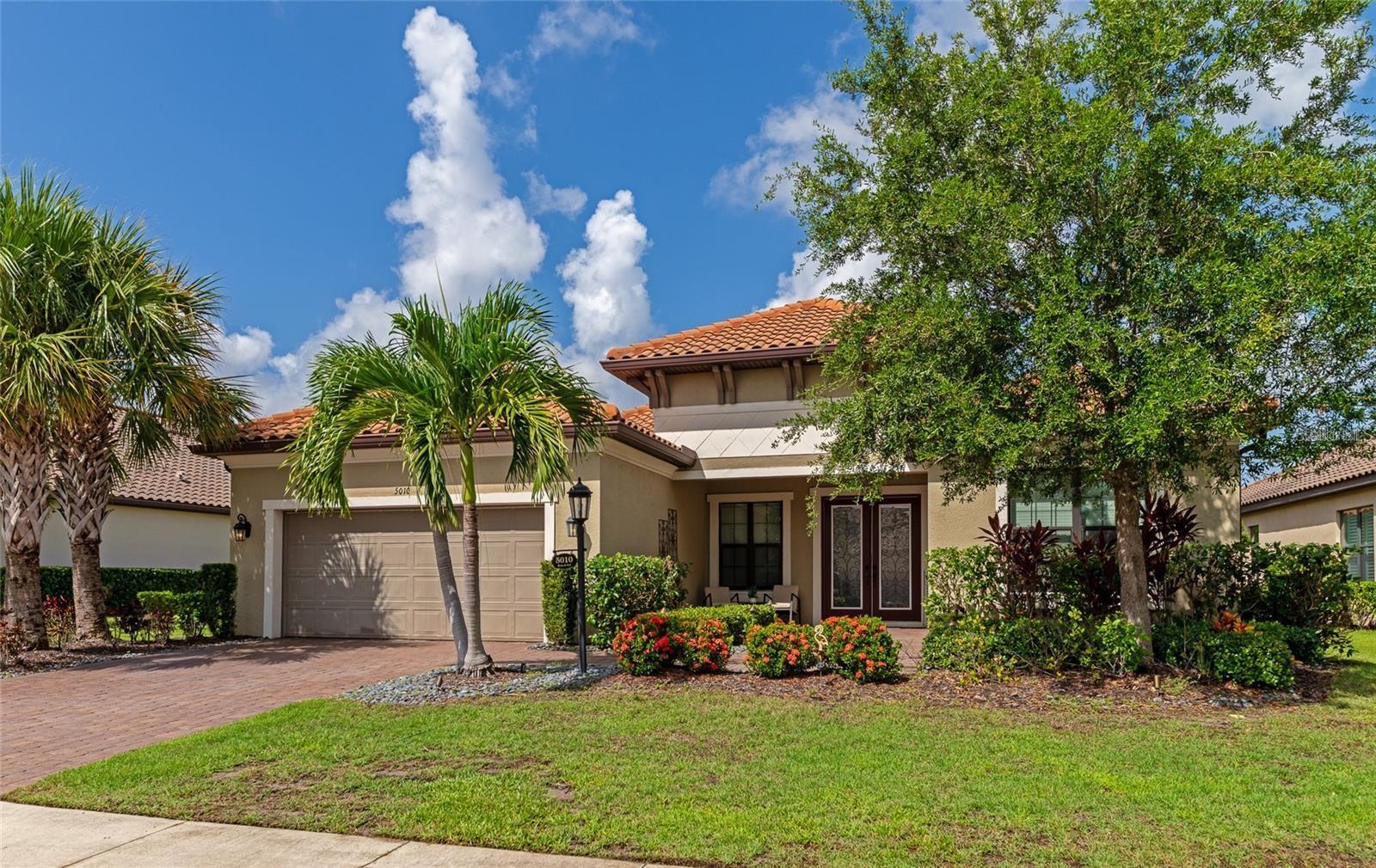 Beautiful Single Family home offered Turnkey Furnished in Esplanade at Lakewood Ranch. Available after 07/20/2025. Offered long term or short term. Rate will depend on time of year and length of stay. This exquisite property offers an open floor plan with multiple seating areas with T.Vs and a fireplace that all look out to the serene screened-in Lanai . A modern kitchen, dining area, powder room ,office, laundry room, and a 2 car garage complete this property.. 3 bedrooms each with their own full bath provide ample space and privacy for family and guests alike. The Master suite offers a King size bed T.V ,large luxurious ensuite bath and large walk-in closet. Bedroom 2 and 3 each have a Queen size bed. The screened-in expansive Lanai offers the outdoor kitchen and a choice of seating allow a great place for entertaining or just relaxing. Staying in the Esplanade Golf & Country Club means embracing an active lifestyle. The community offers a wide range of amenities that cater to all interests and ages. This home comes with the ability to have a transfer of privileges including discounted golf,(green and cart fees may apply), pickleball , tennis, fitness and full-service spa. Socialize at the Bahama Bar, dive into resort-style pools, and explore culinary delights at the community center. The gated community is nestled in a prime location within Lakewood Ranch. Conveniently located near I-75,abundant shopping, activities
and restaurants. Pets are welcome with a non-refundable pet fee.