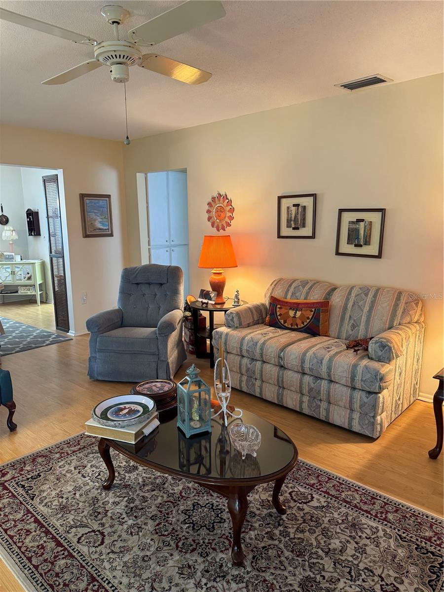 GLEN OAKS RIDGE VILLAS 2 - Residential