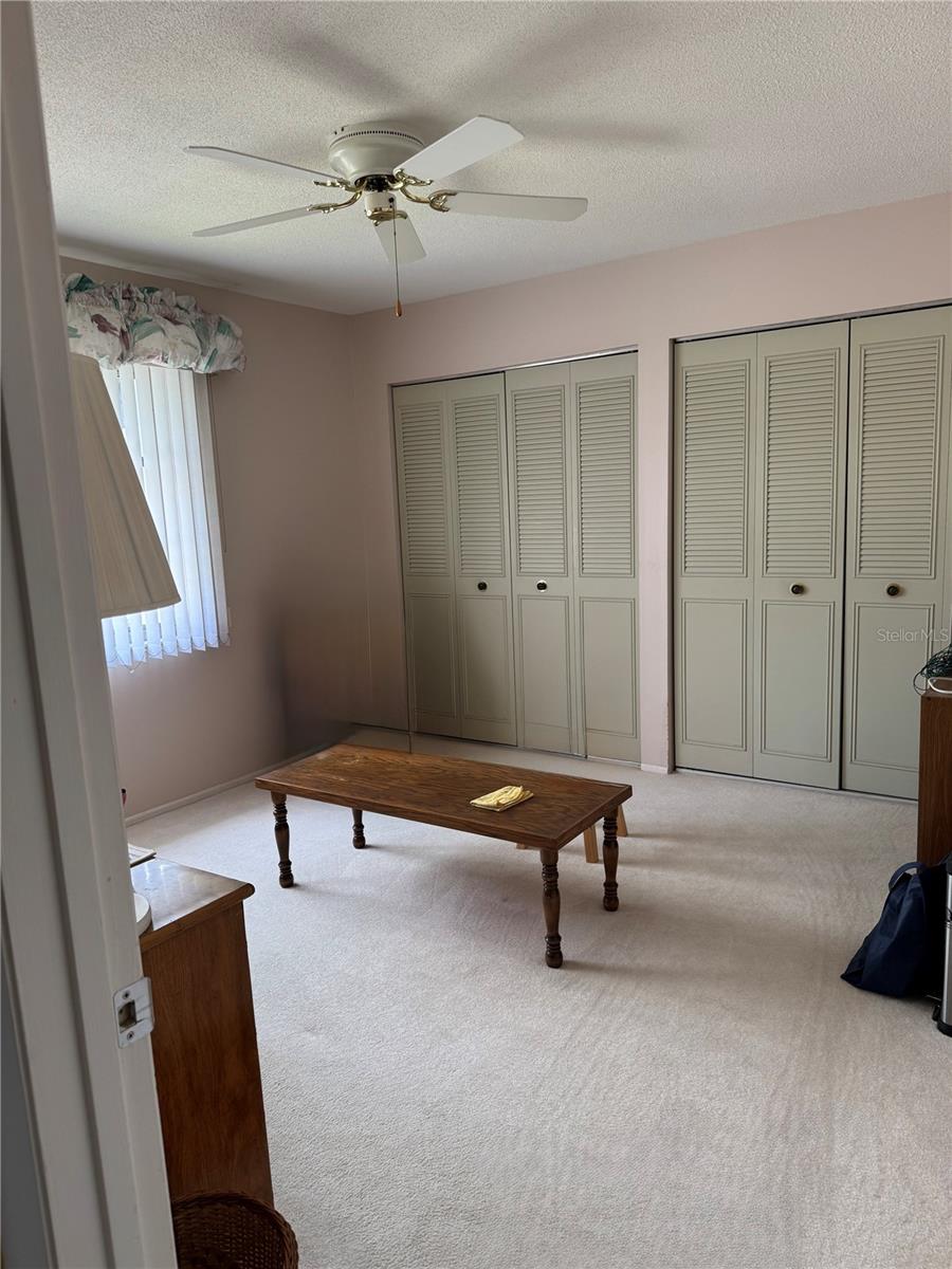 GLEN OAKS RIDGE VILLAS 2 - Residential