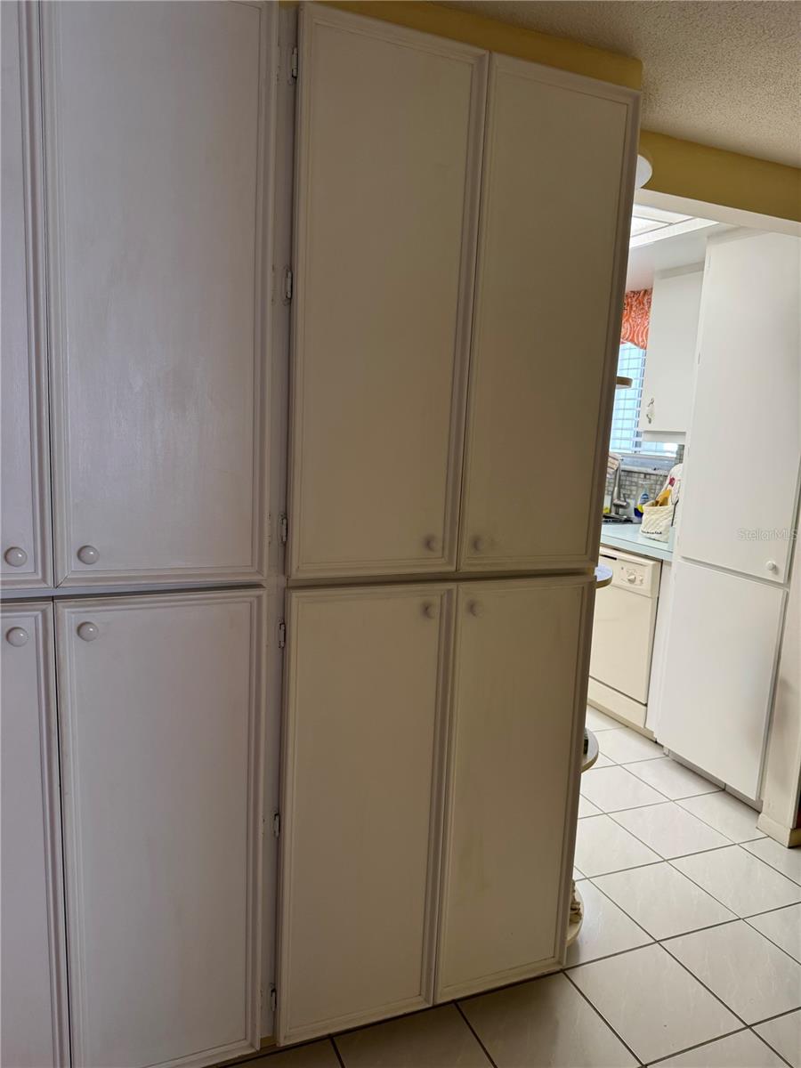 GLEN OAKS RIDGE VILLAS 2 - Residential