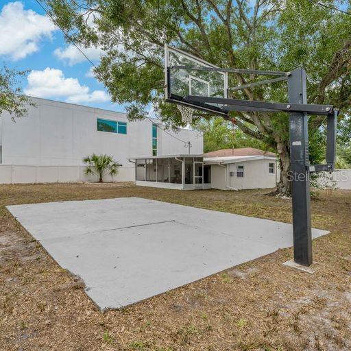 ANITA SUB - Residential