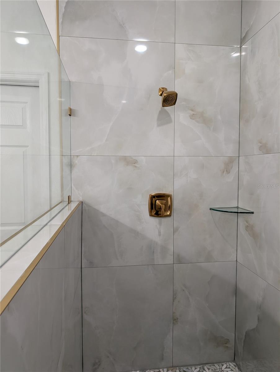 ROOKS RD - Residential