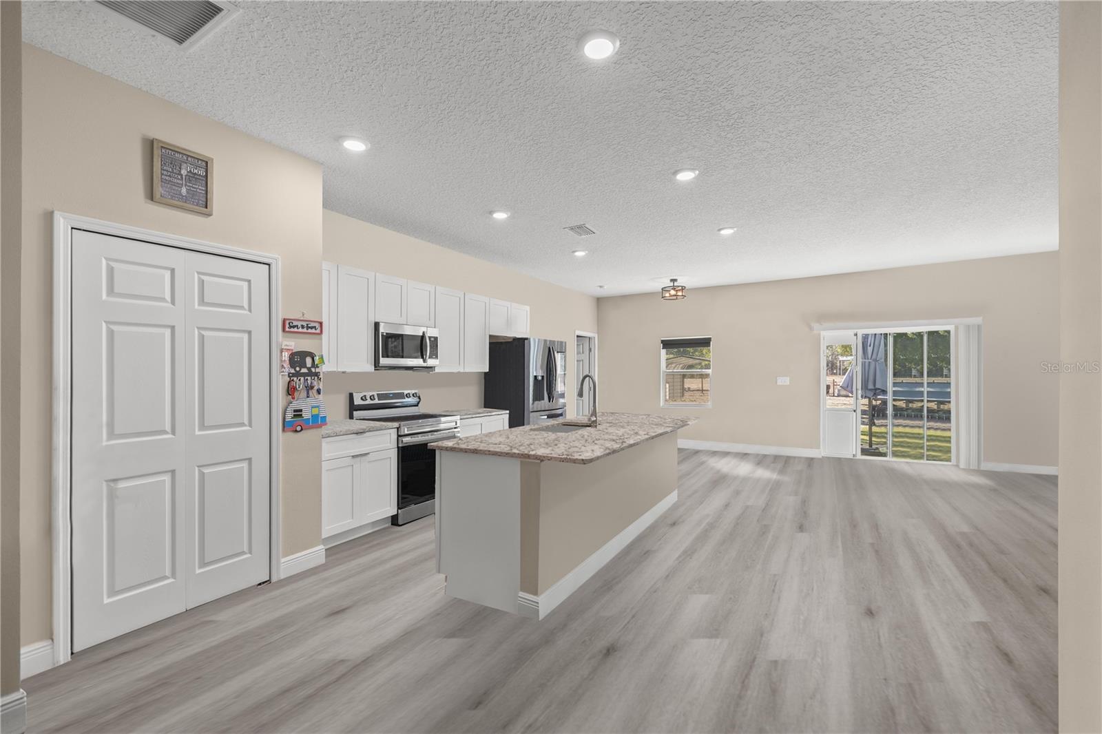 WILLISTON HIGHLANDS UNIT 12 - Residential