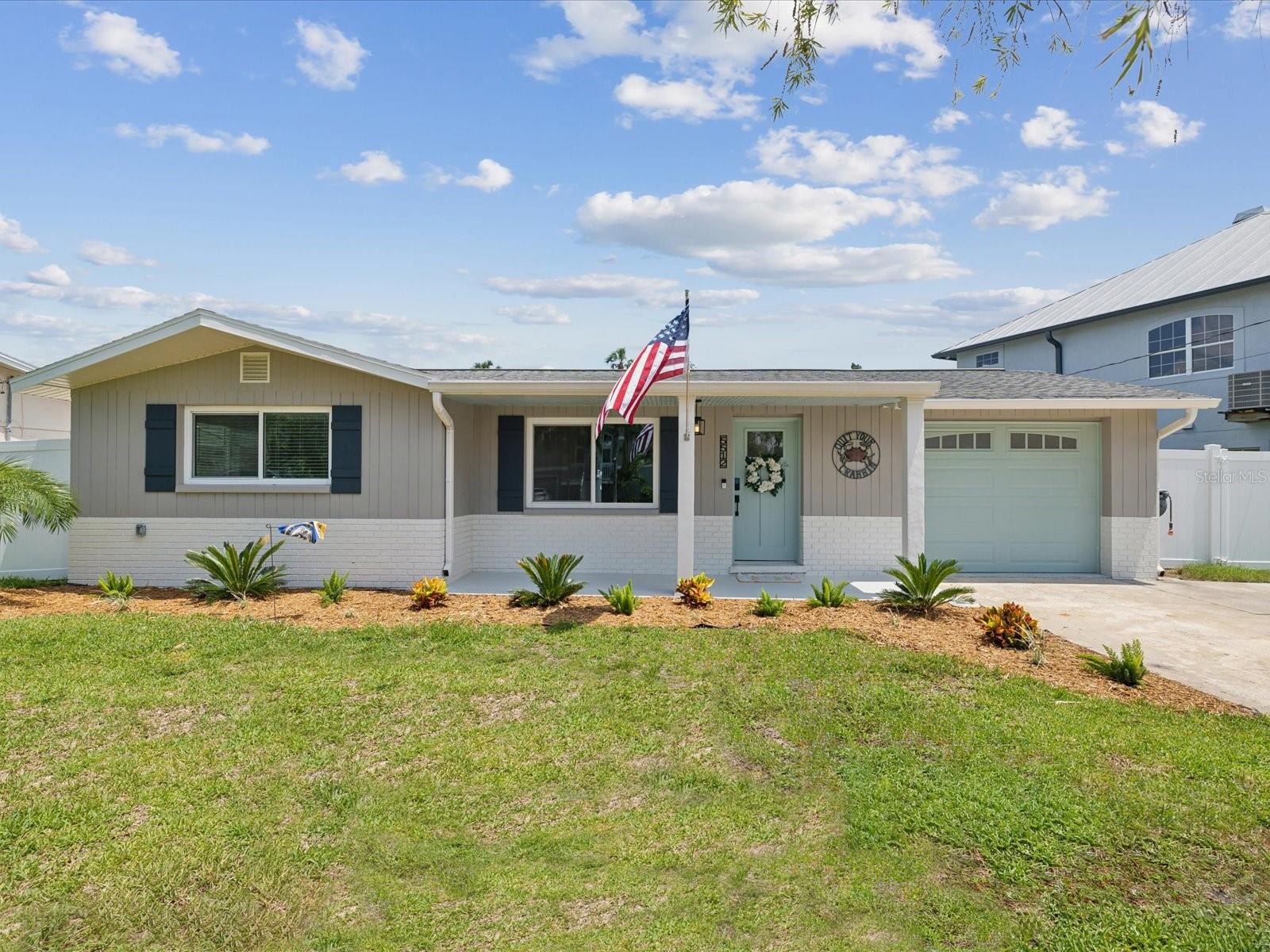 5512 TROPIC DRIVE