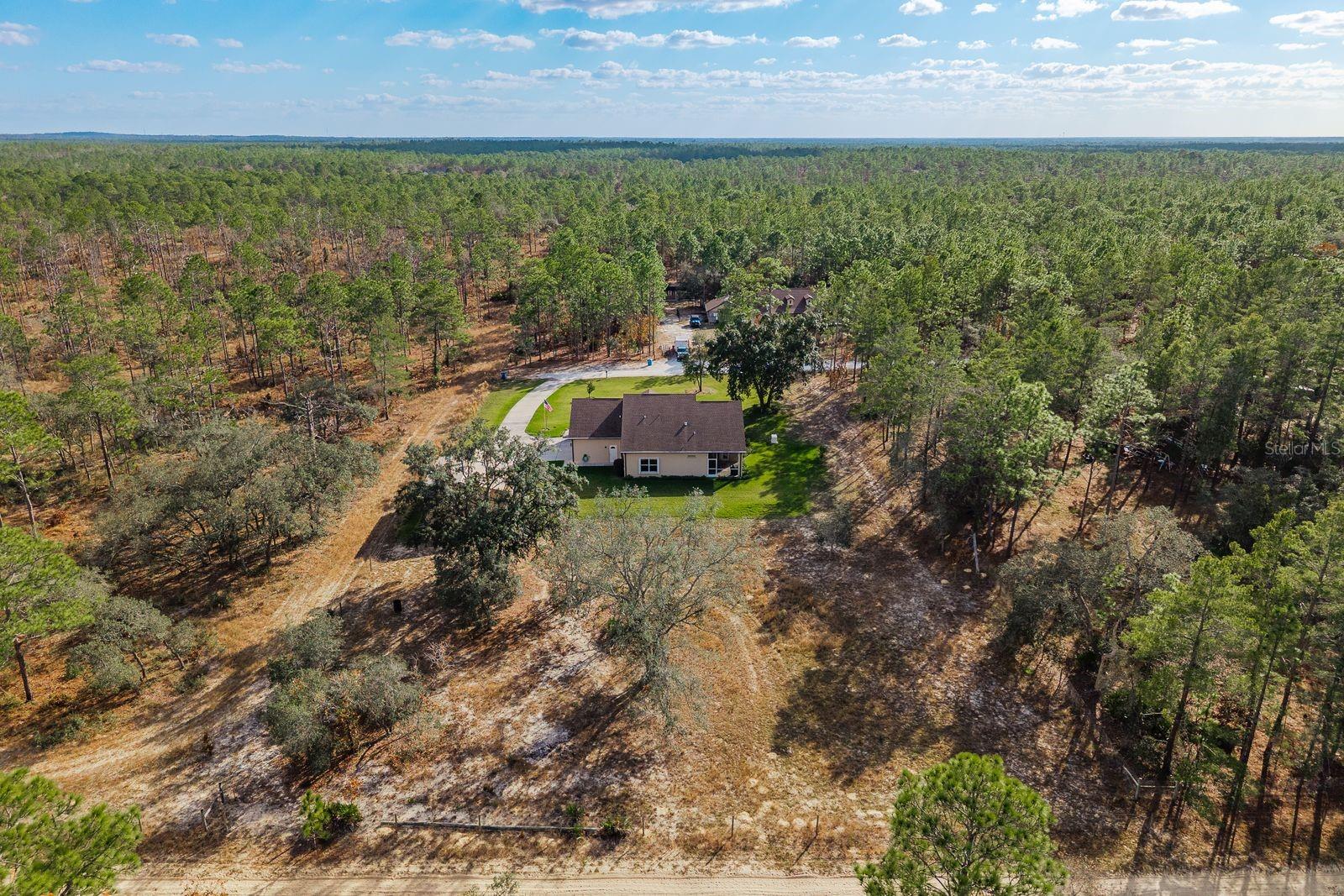 LONDON TERRACE - Residential