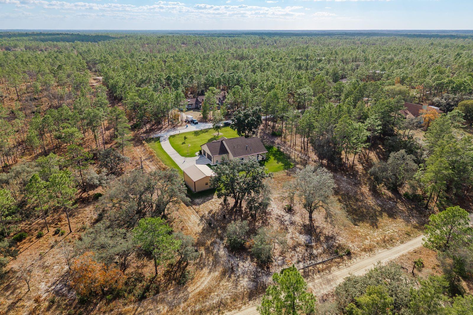 LONDON TERRACE - Residential