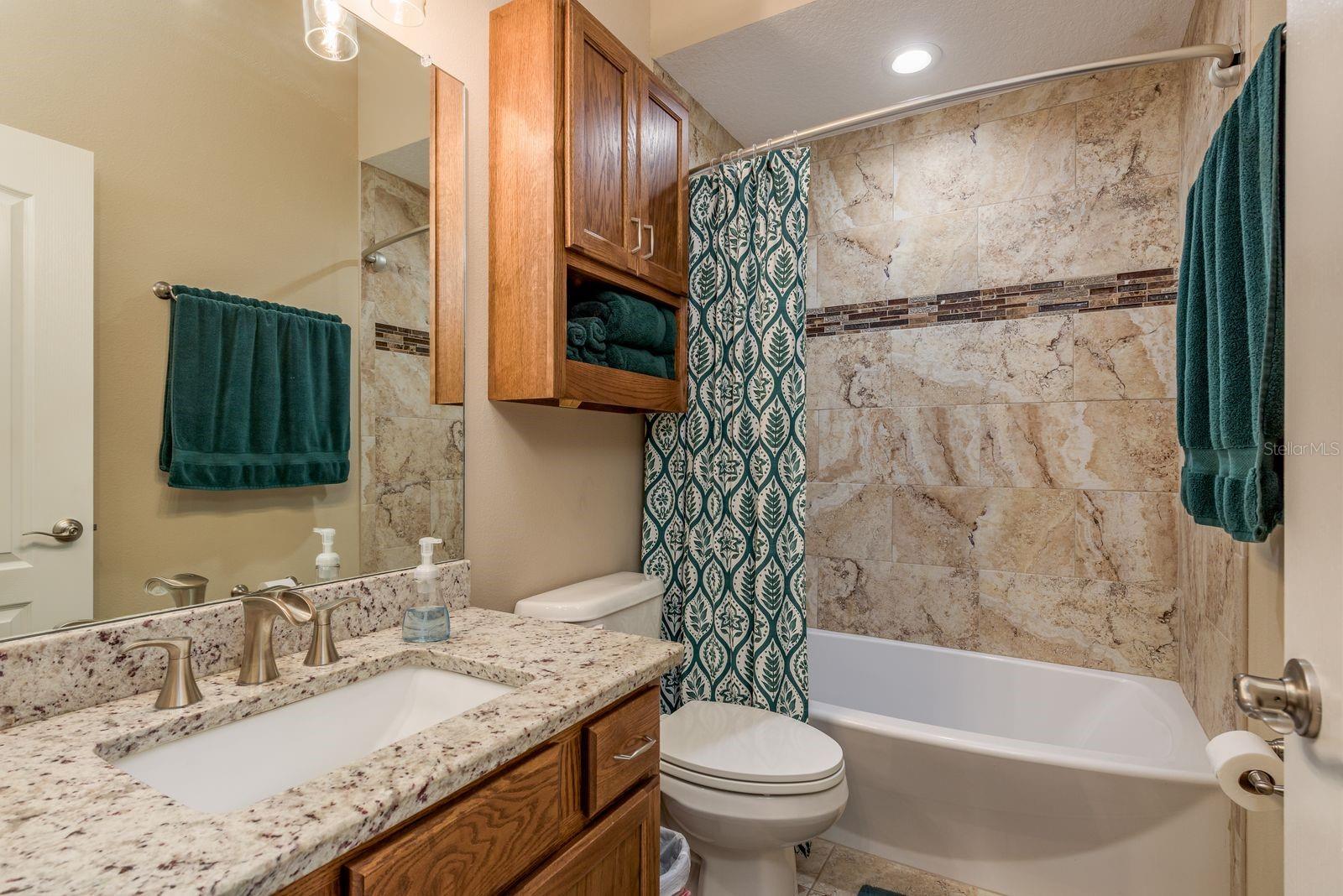 LONDON TERRACE - Residential