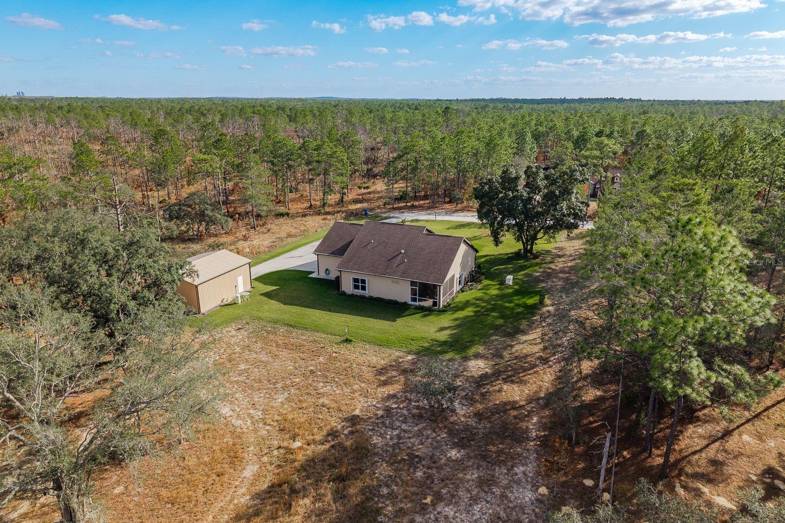 LONDON TERRACE - Residential
