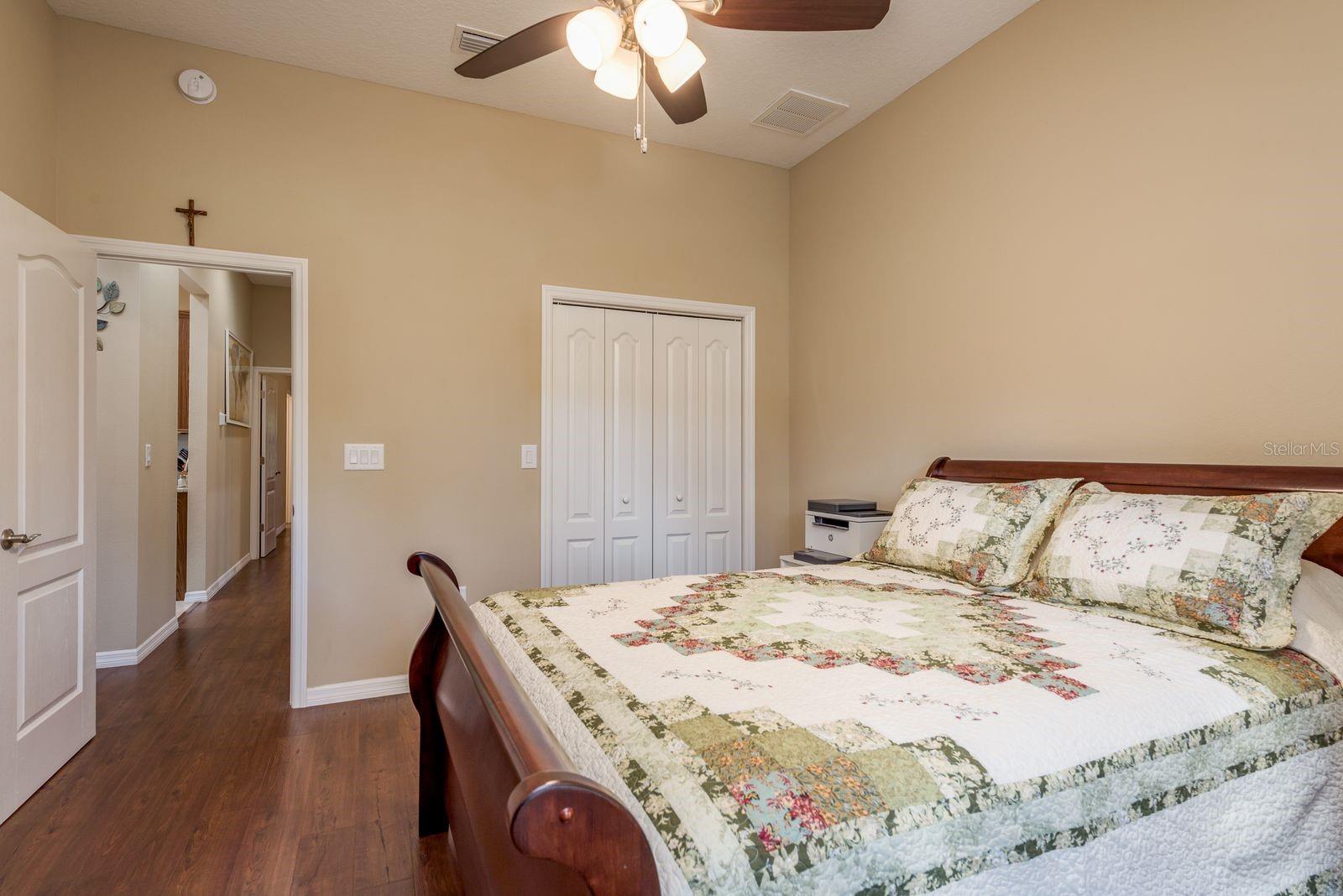 LONDON TERRACE - Residential