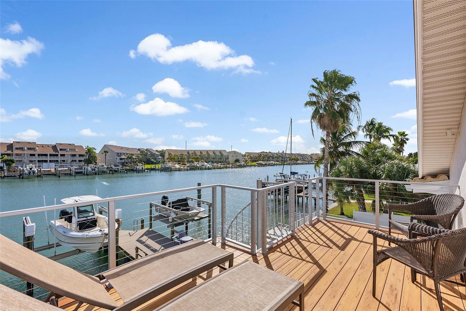 TIERRA VERDE - Residential