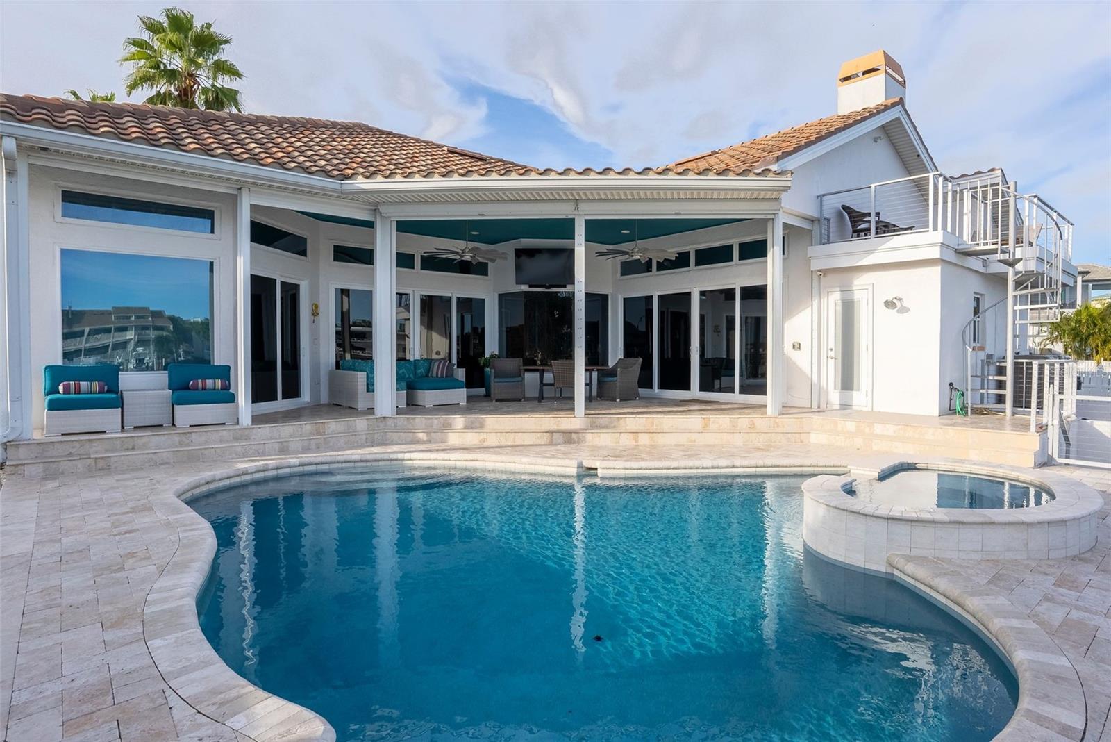 TIERRA VERDE - Residential