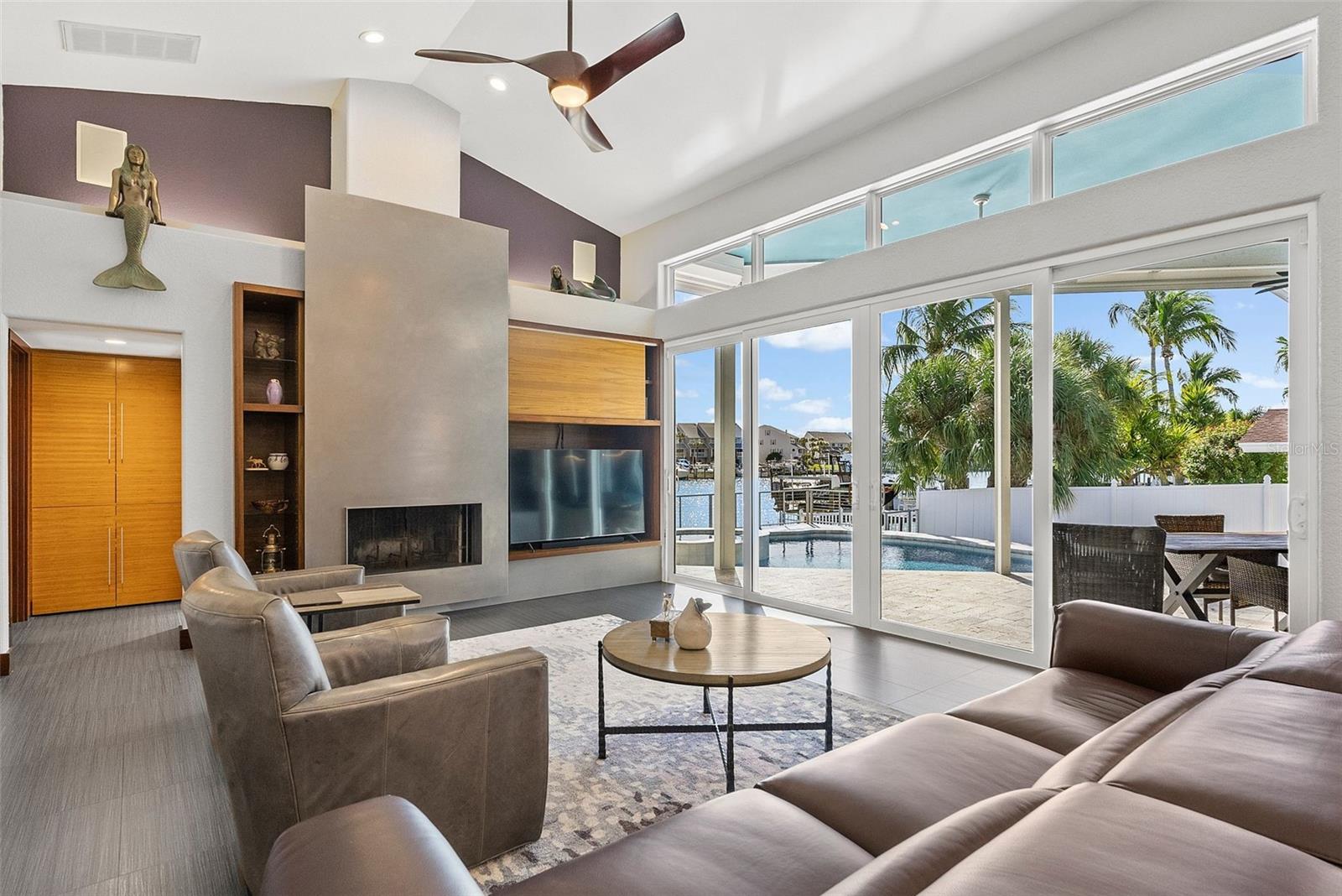 TIERRA VERDE - Residential