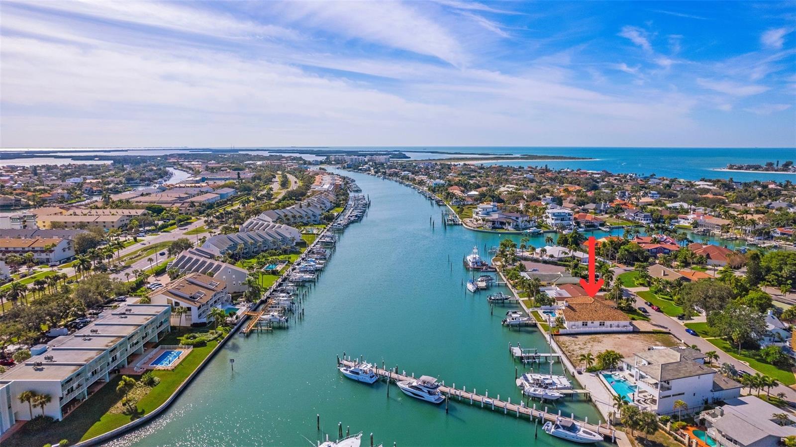 TIERRA VERDE - Residential