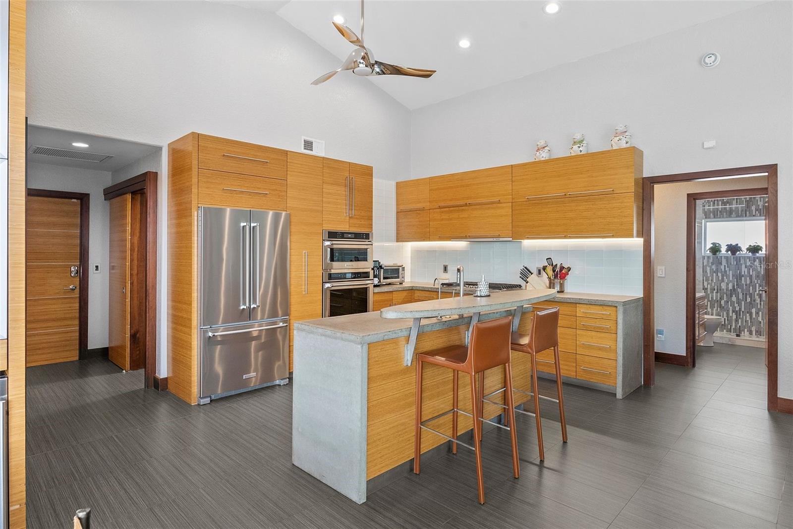 TIERRA VERDE - Residential