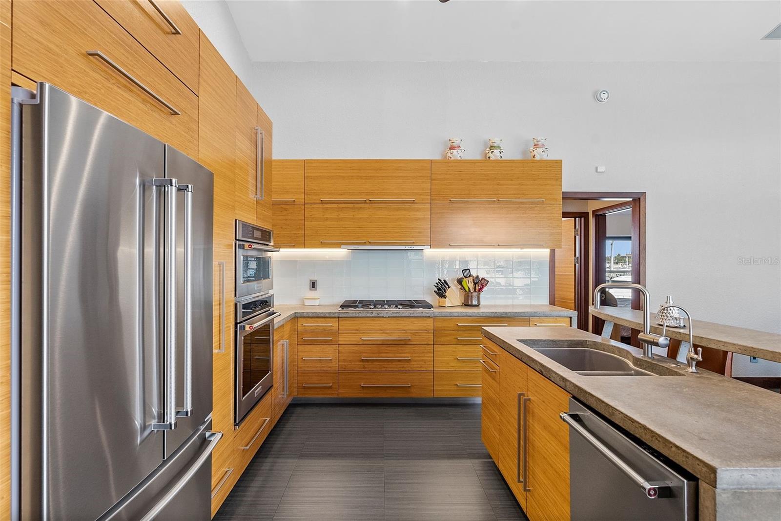 TIERRA VERDE - Residential