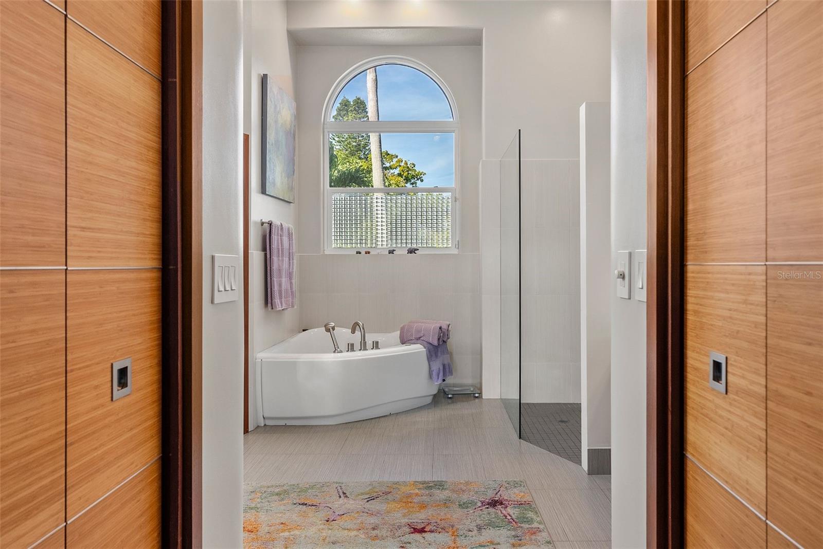 TIERRA VERDE - Residential