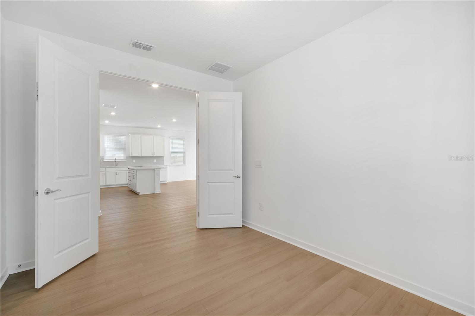 SPENCER GLEN - Residential Lease