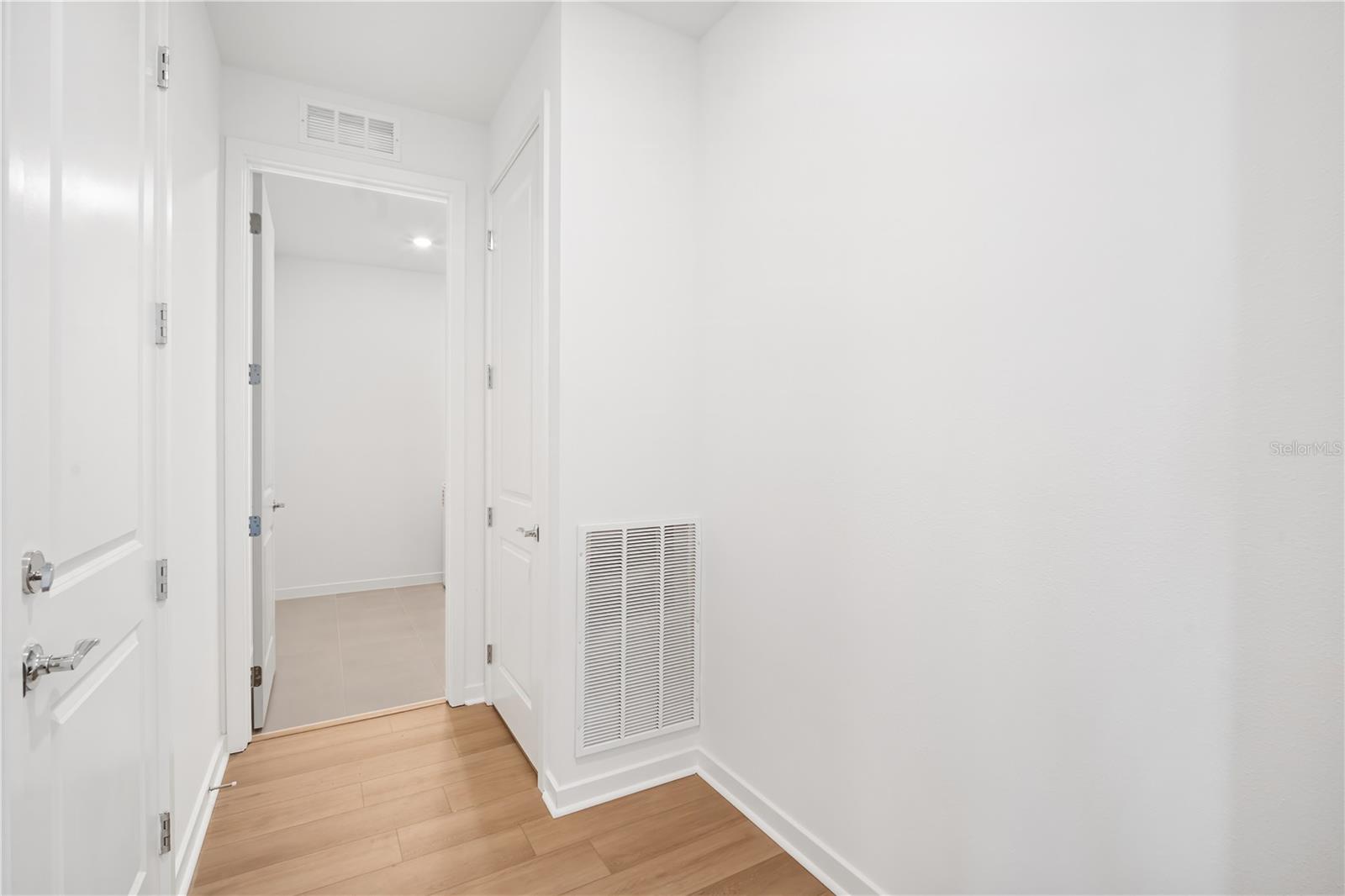 SPENCER GLEN - Residential Lease