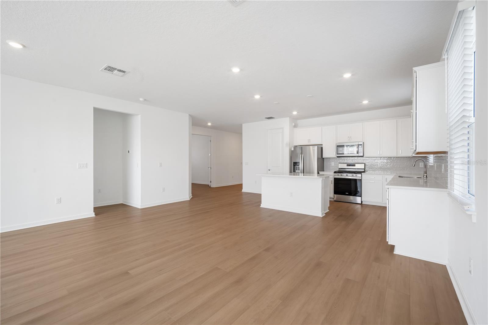 SPENCER GLEN - Residential Lease