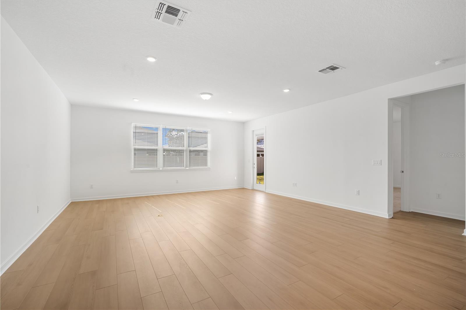 SPENCER GLEN - Residential Lease