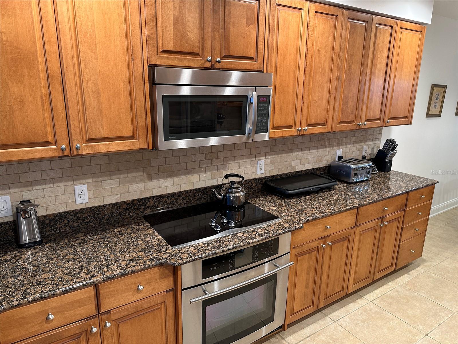 615 RIVIERA DUNES WAY 406