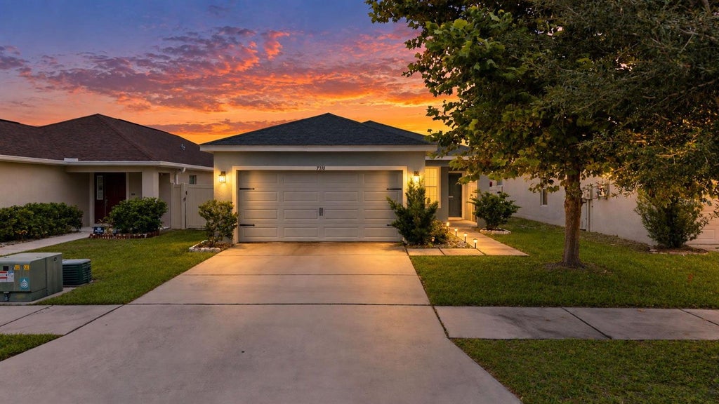 Photo of 7310 Indigo Oasis Court, Gibsonton, FL 33534 (MLS # TB8554431)