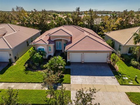 A home in WIMAUMA