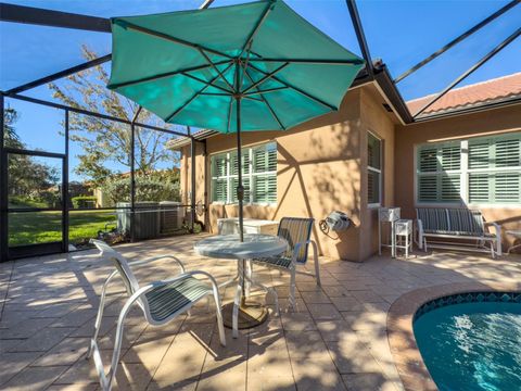 A home in WIMAUMA