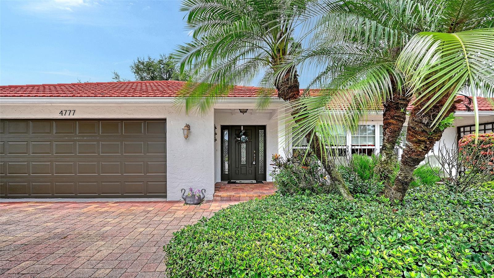 4777 OVERBURY PLACE