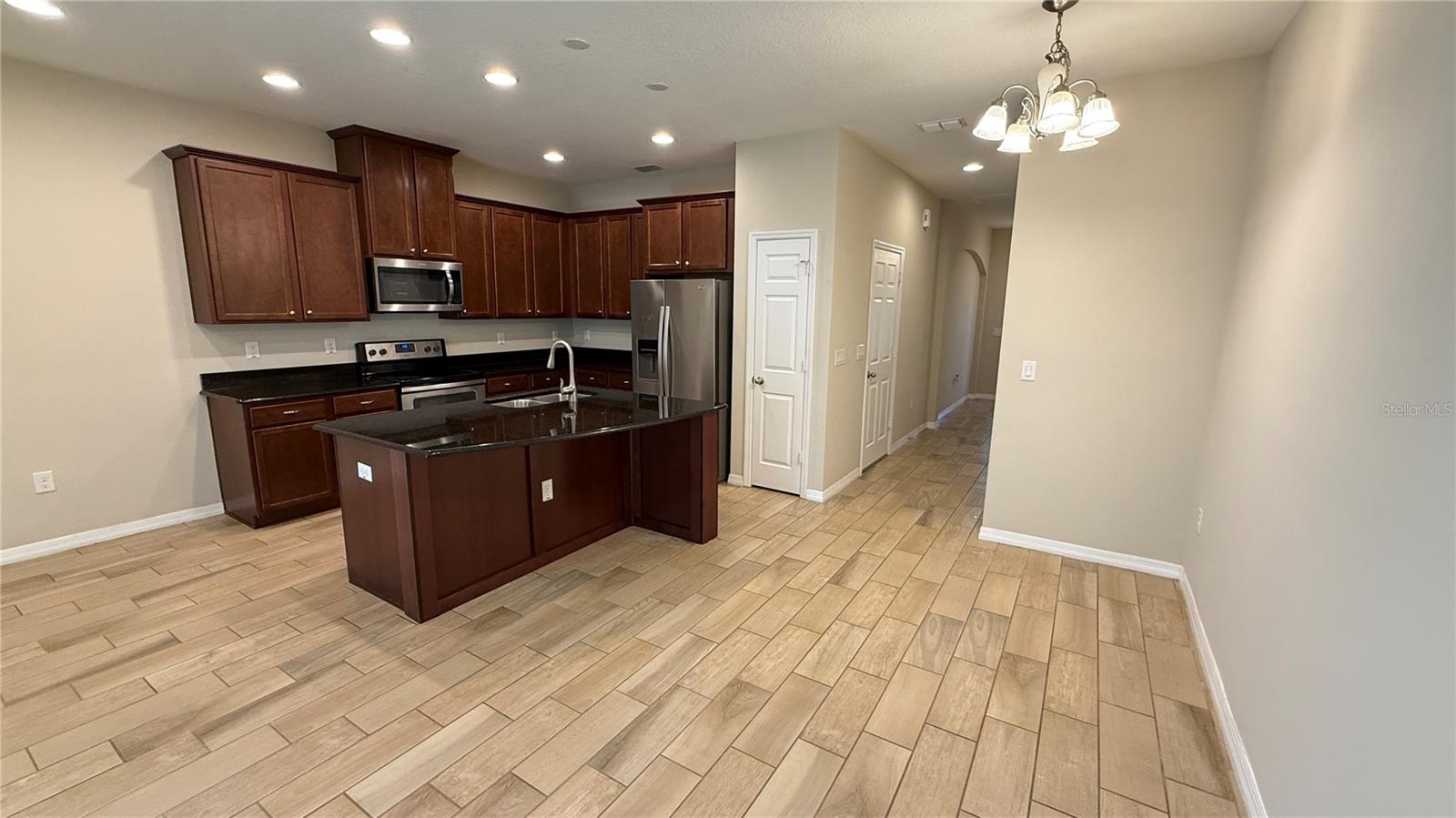 1470 ROUND ROCK COURT