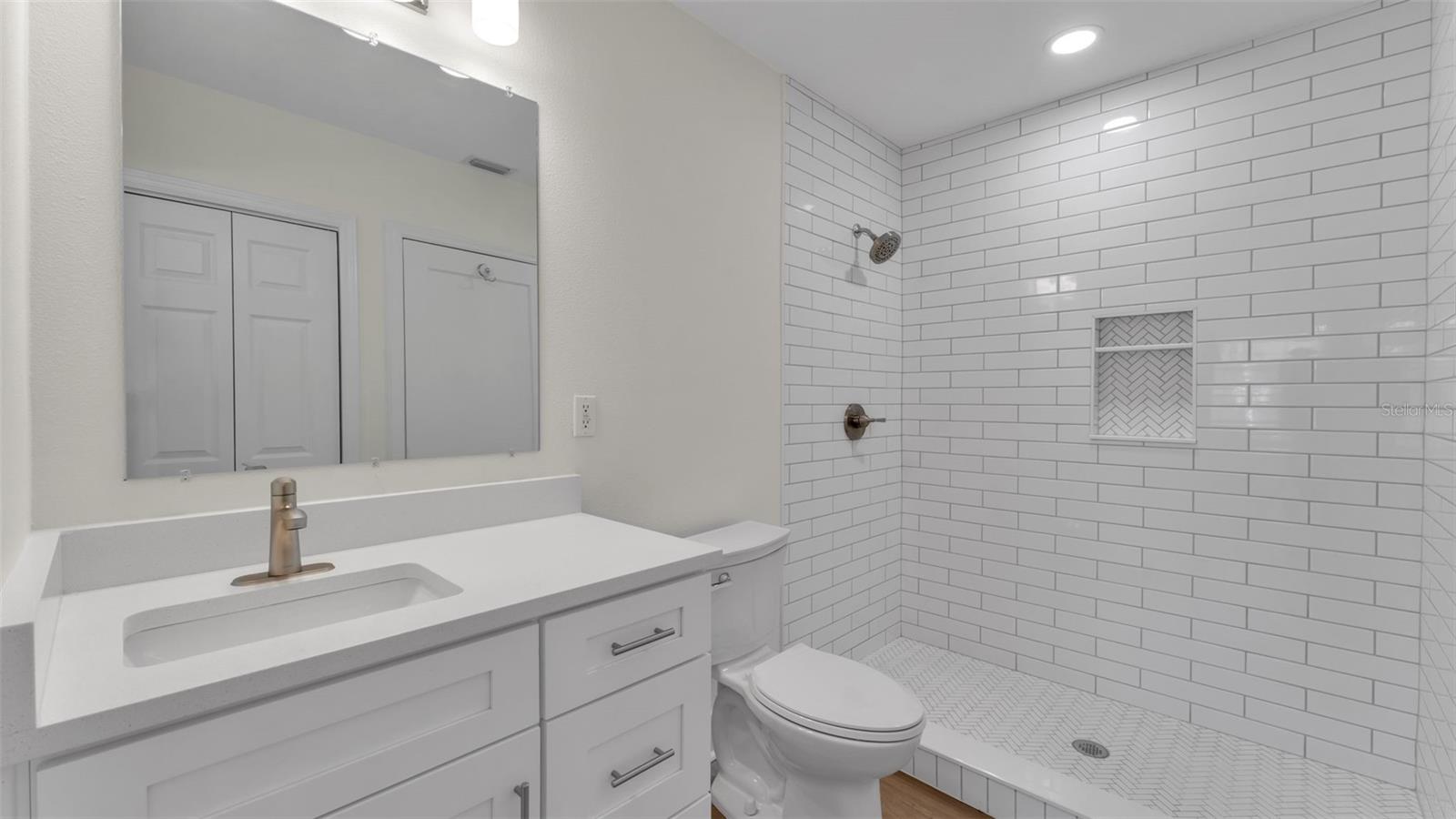 HORNEYS J T ADD 01 - Residential