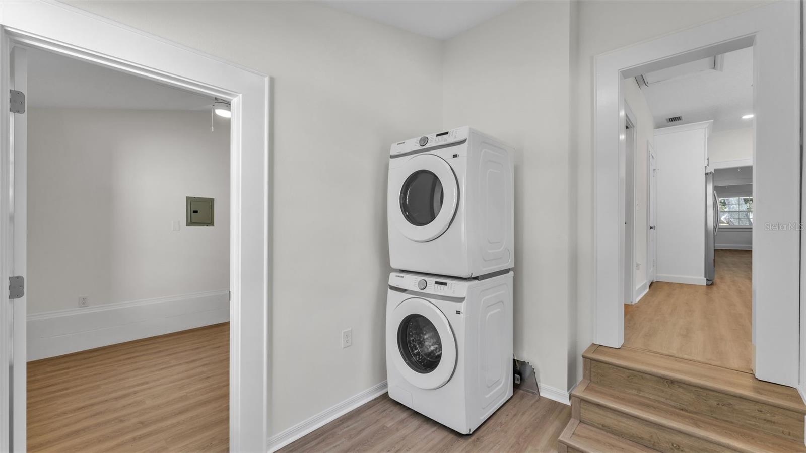 HORNEYS J T ADD 01 - Residential