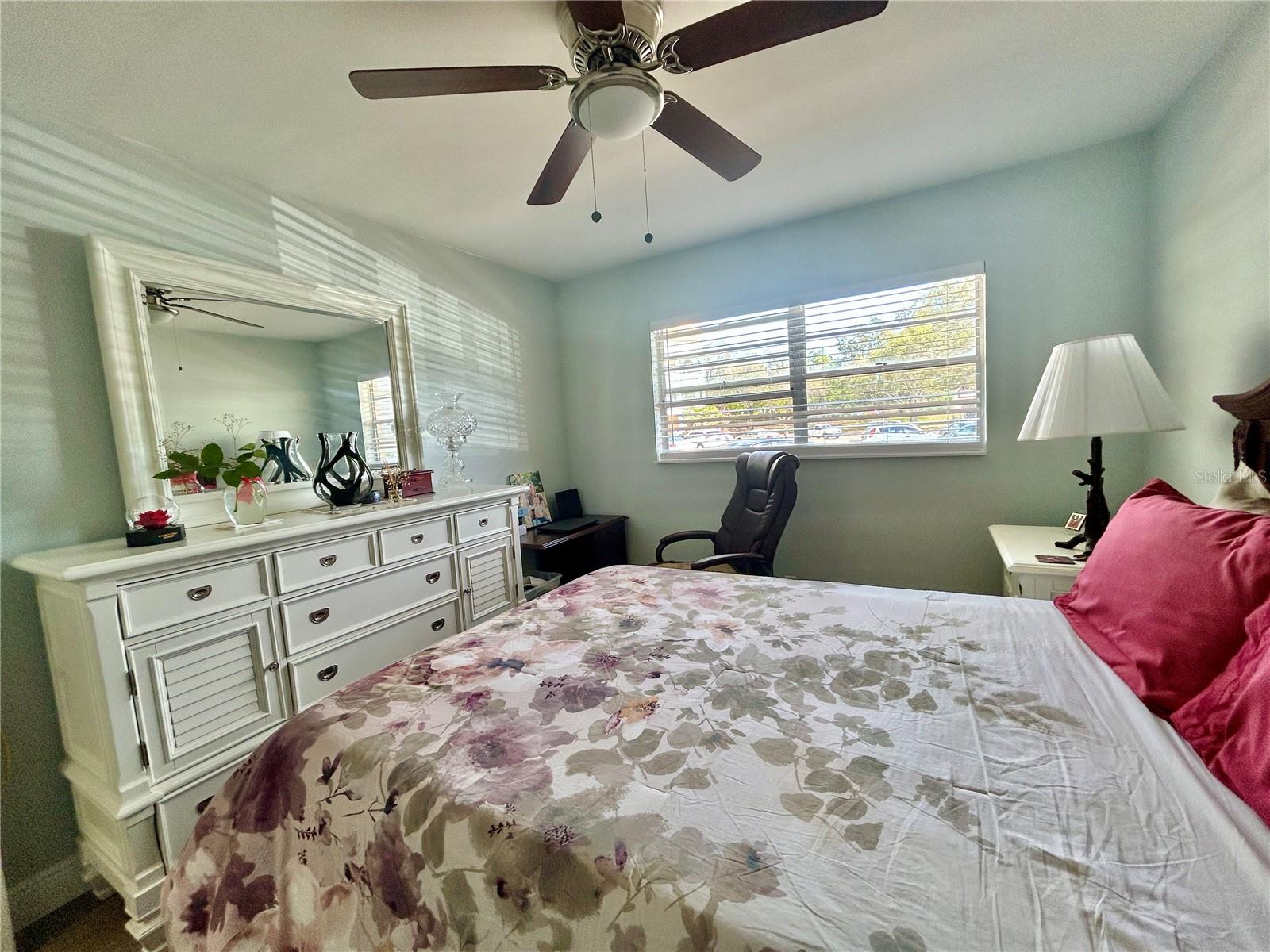 ON TOP OF THE WORLD - Residential