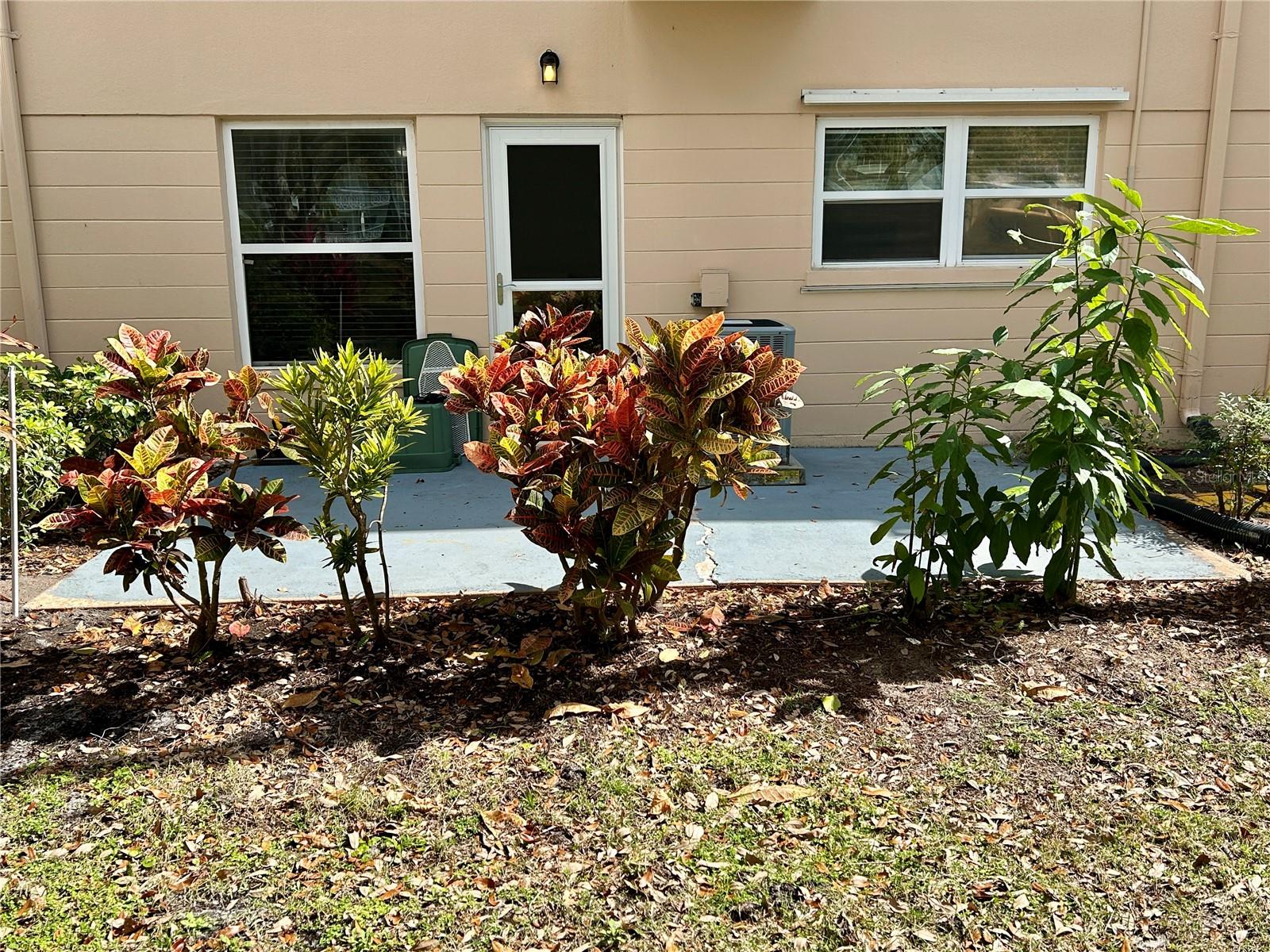 ON TOP OF THE WORLD - Residential