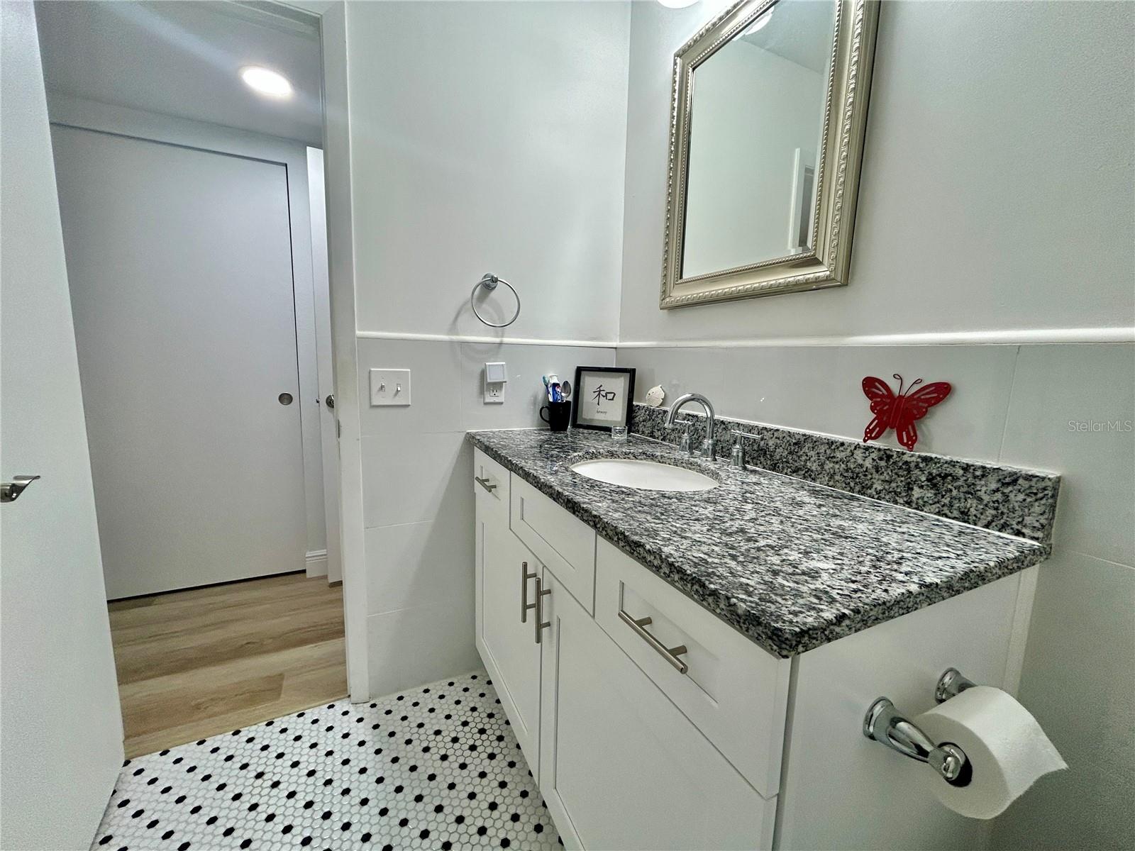 ON TOP OF THE WORLD - Residential