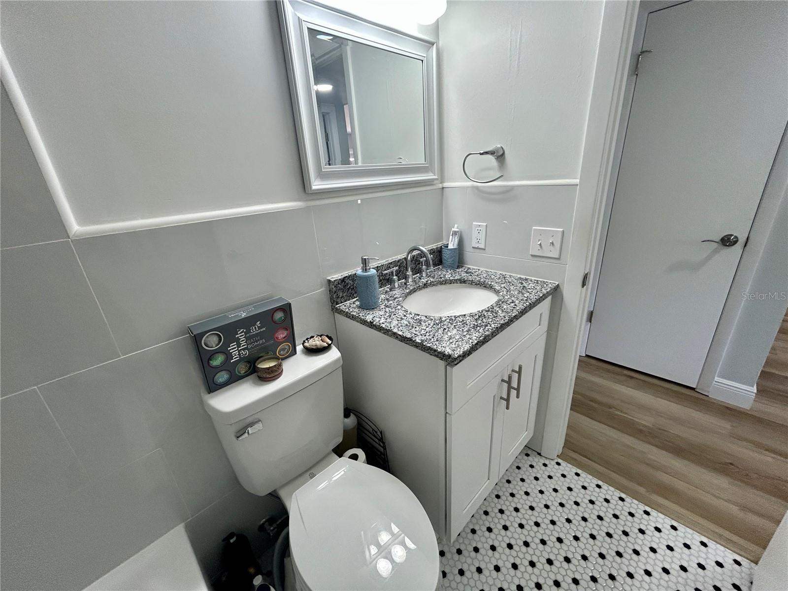 ON TOP OF THE WORLD - Residential