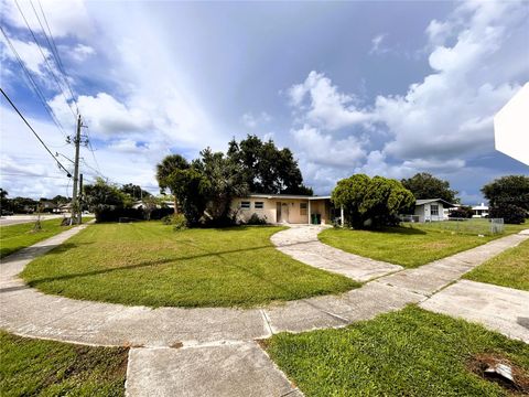 A home in PORT CHARLOTTE