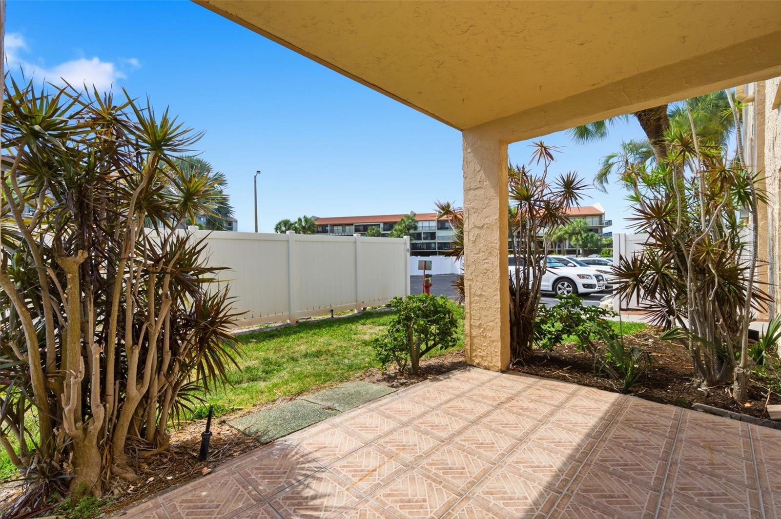 BOCA SHORES CONDO - Residential