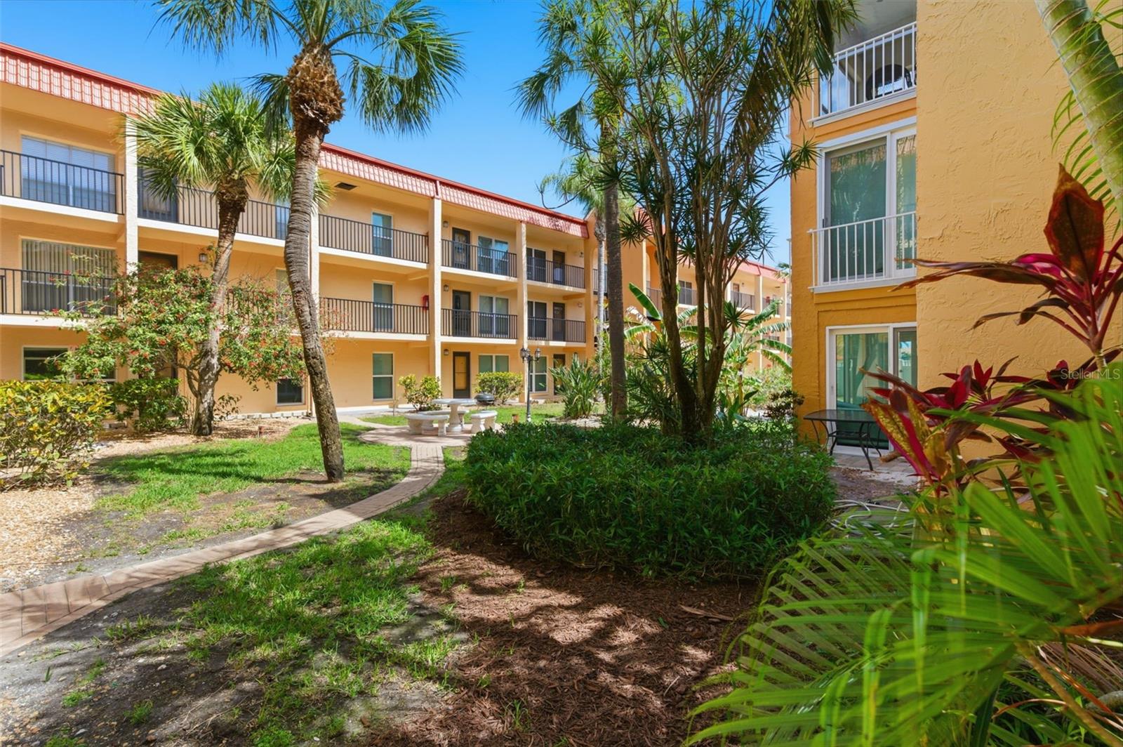 BOCA SHORES CONDO - Residential