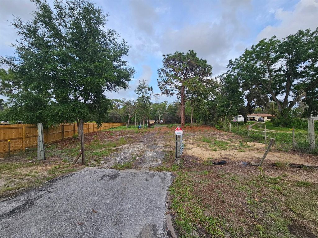 Photo of 17132 Ridgeline Trail, Hudson, FL 34667 (MLS # TB8392696)