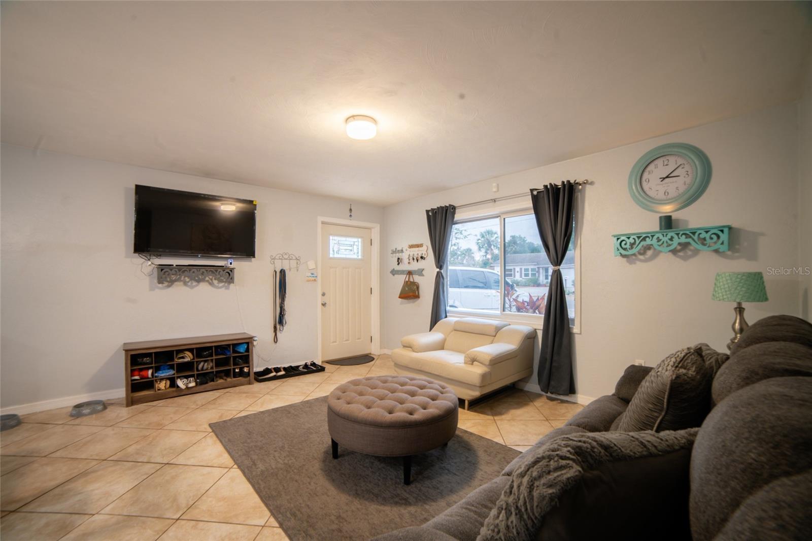 HILLCREST - Residential