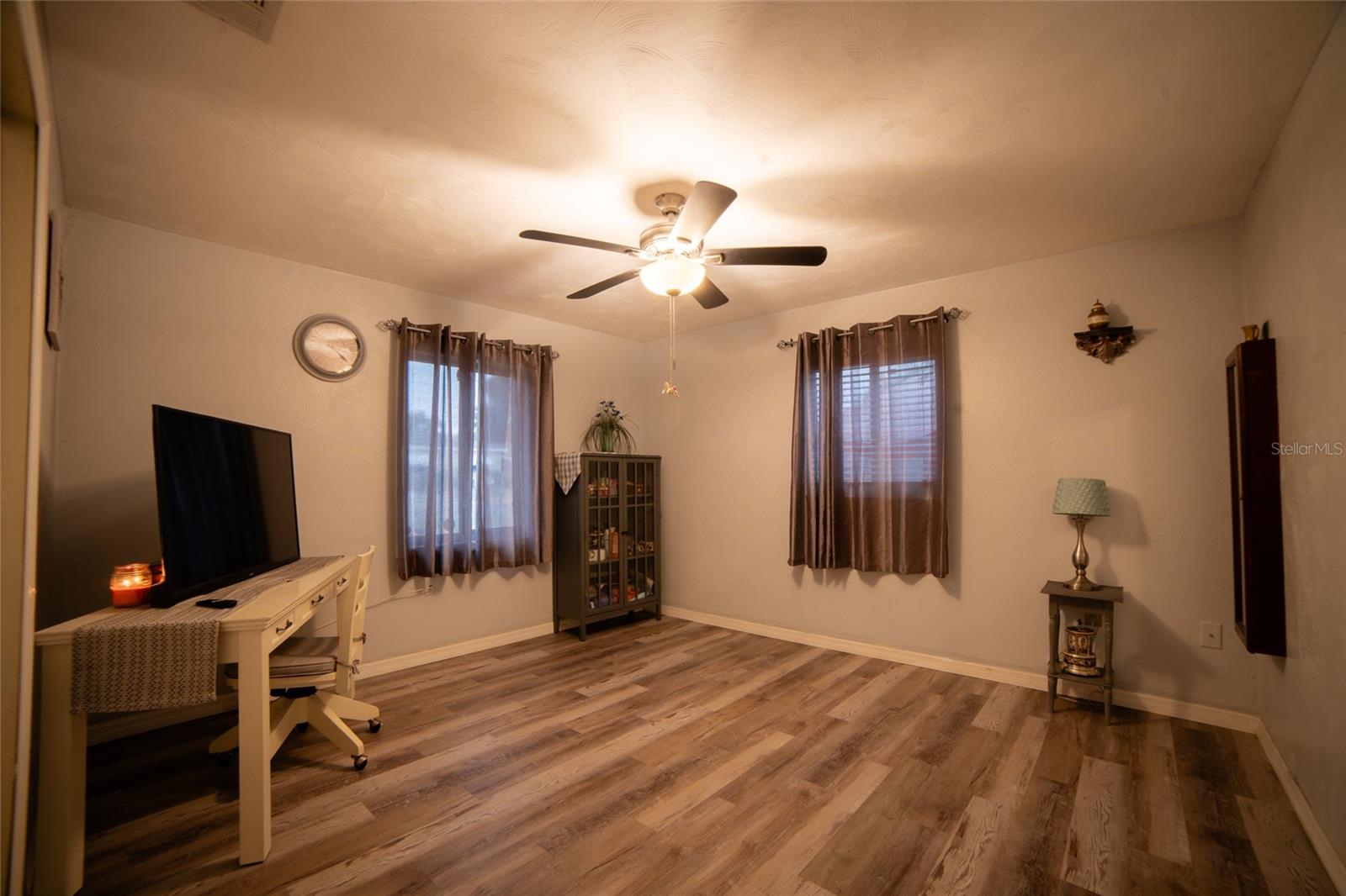 HILLCREST - Residential