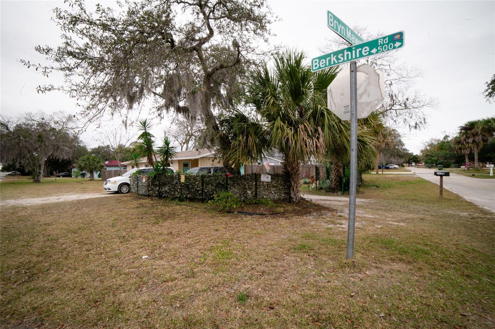 HILLCREST - Residential