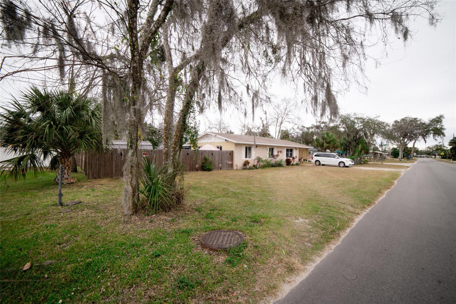 HILLCREST - Residential