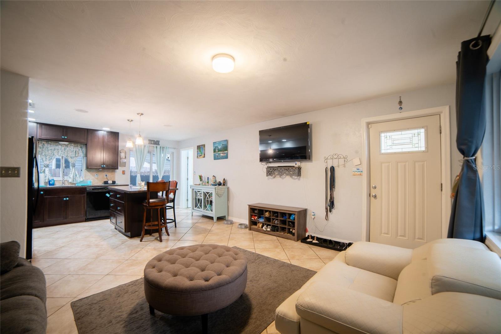 HILLCREST - Residential