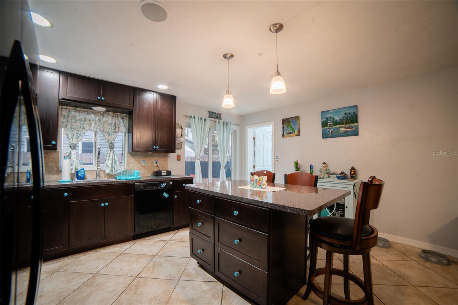 HILLCREST - Residential