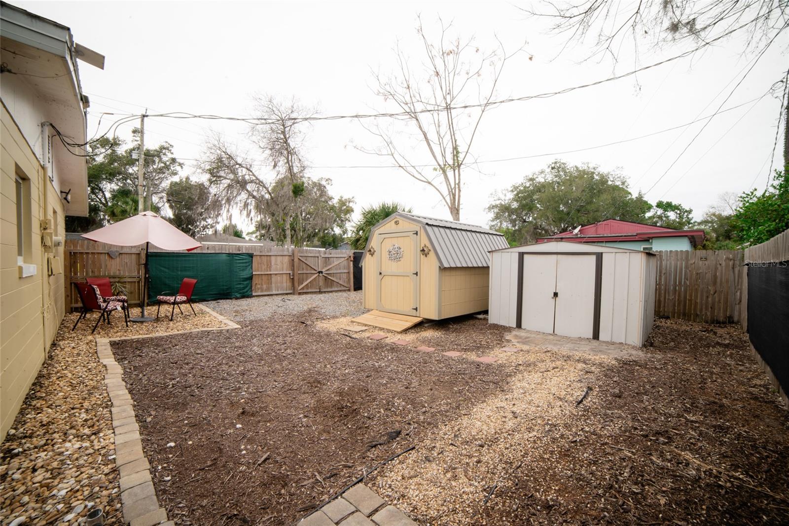 HILLCREST - Residential