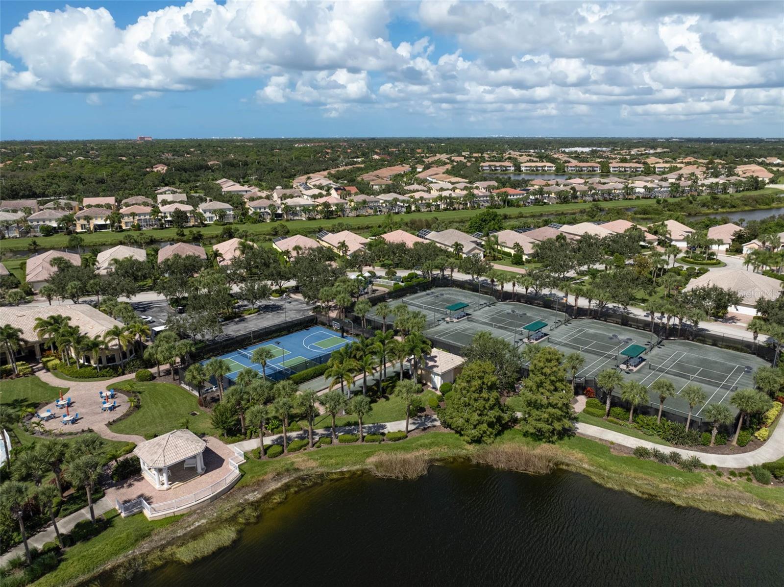 ISLES OF SARASOTA UNIT 1 - Residential