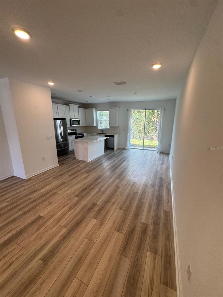 SPRING ISLE PALMS - Residential Lease